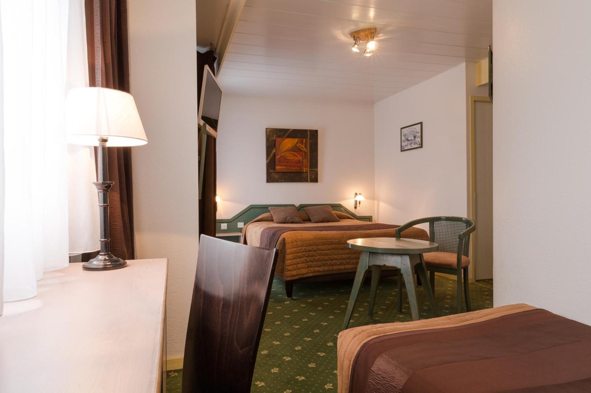 Scionzier The Originals City, Hotel Du Faucigny, Cluses Ouest מראה חיצוני תמונה
